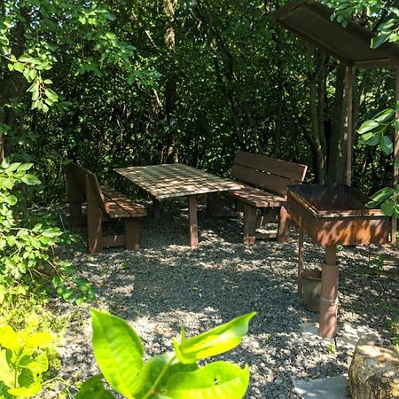 База отдыха Barbecue House Винница Экстерьер фото